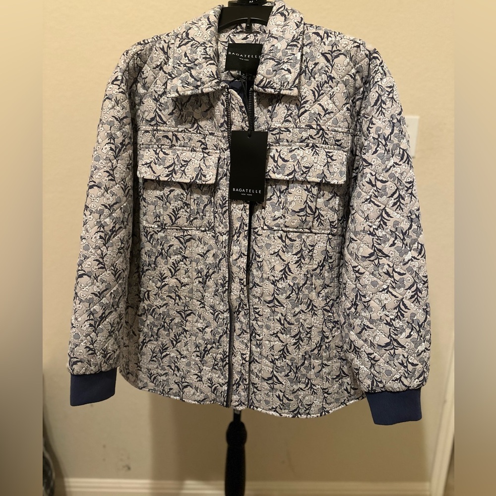 Bagatelle Autumn ' Denim Coat‎ Printed Outdoors Floral Jacket. Size Med. NWT